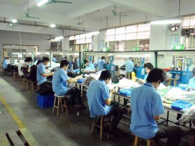 5 télescopiques - 28dBi antenne de la voiture TV WiFi avec sucer le disque 9